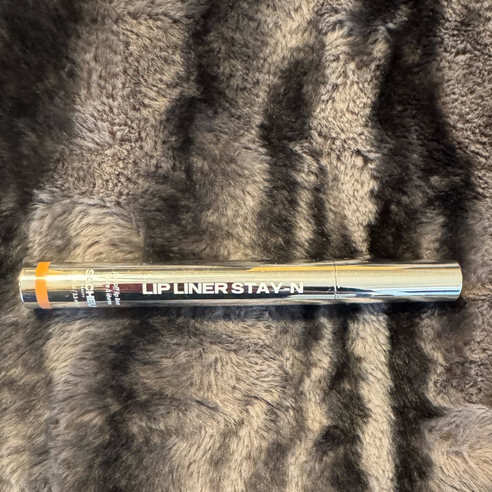 Sacheu peel off lip liner